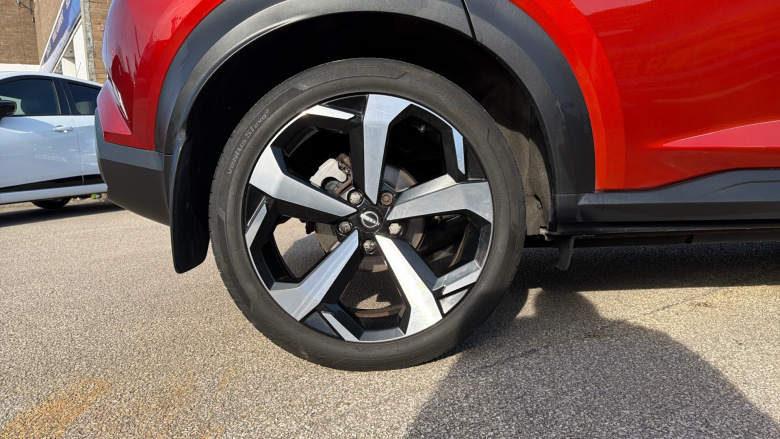 Nissan Juke 1.6 Hybrid Tekna 5dr Auto Hybrid Hatchback